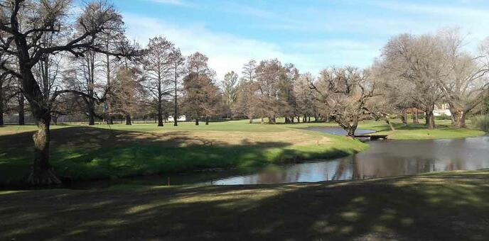 9 al costado del tee del 17